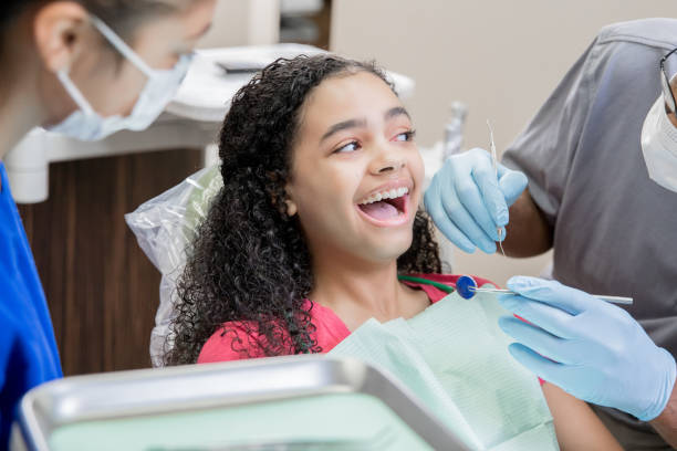 Best Weekend Emergency Dentist in Crystal Lawns, IL