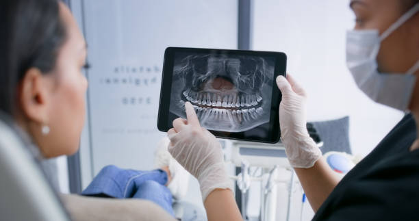 Best Emergency Dental Care for Broken or Chipped Teeth in Crystal Lawns, IL
