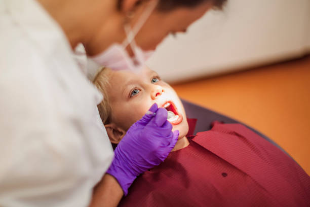 Best Cosmetic Emergency Dentistry in Crystal Lawns, IL