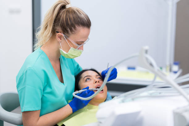 Best Emergency Wisdom Teeth Removal in Crystal Lawns, IL